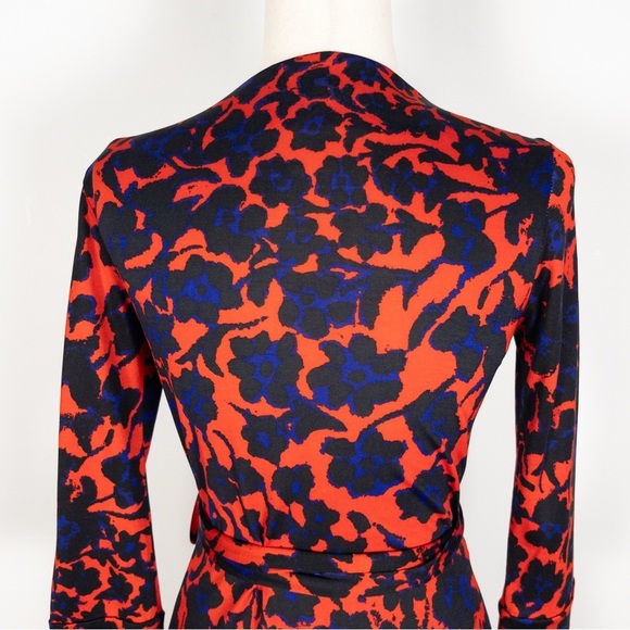 Diane Von Furstenberg Julian Silk Jersey Wrap Dress Cheetah Floral Blue and Red - Picture 10 of 14
